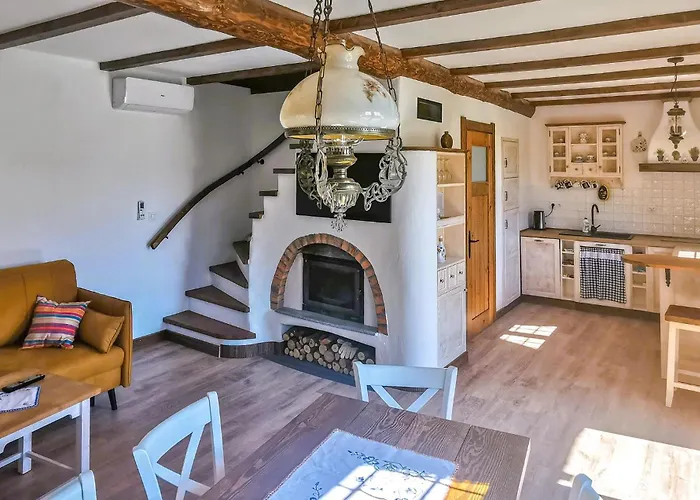 Beautiful In With Kitchen *