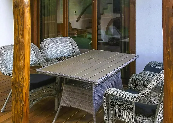 Beautiful In With Kitchen